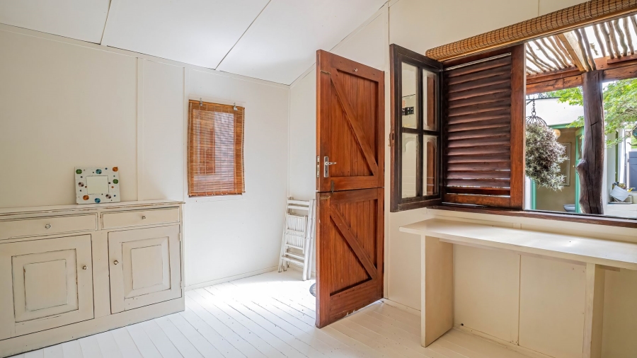 To Let 3 Bedroom Property for Rent in Kenilworth Western Cape